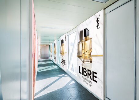 第一戶外傳媒-三亞鳳凰機場內廊橋看板 第一戶外傳媒-三亞鳳凰機場內廊橋看板