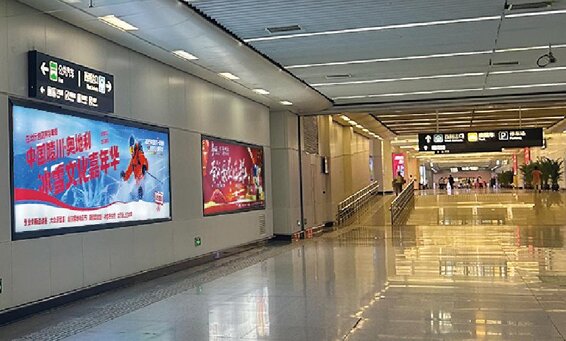 第一戶外傳媒-太原南站出站大廳換乘通道燈箱 第一戶外傳媒-太原南站出站大廳換乘通道燈箱