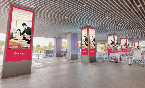 第一戶外傳媒-樂清站到達層包柱燈箱