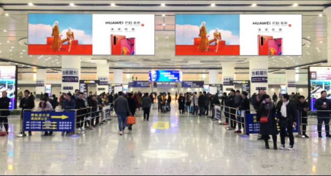 第一戶外傳媒-重慶西站燈箱廣告