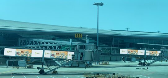 深圳第一戶外傳媒有限公司-揭陽潮汕機場登機外廊橋廣告